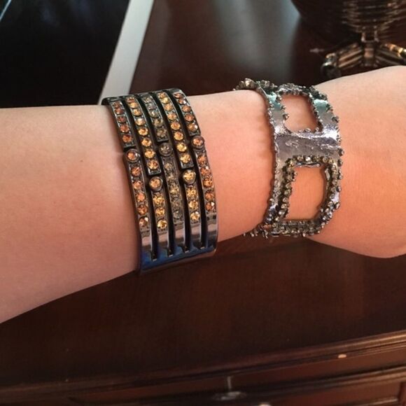 💤Last Deal💤CACHE 💥Bracelets💥bundle - Picture 2 of 4